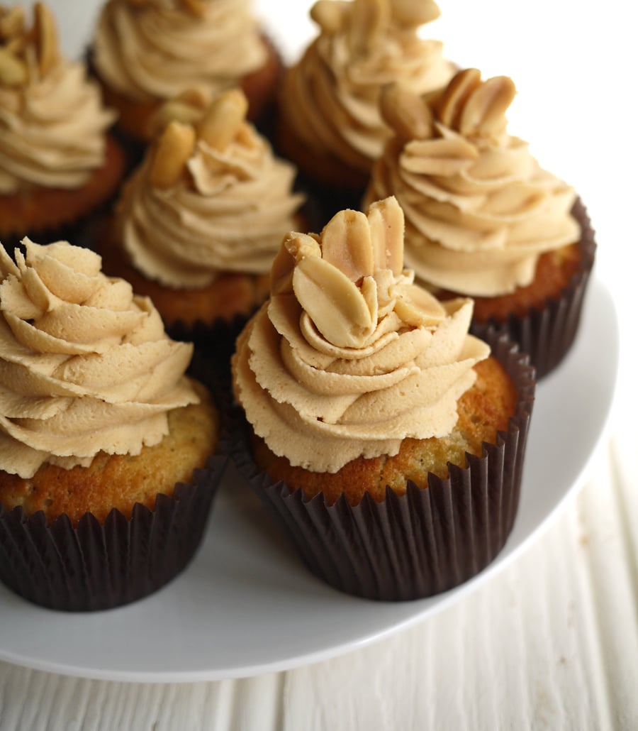 Banana Cupcakes with Peanut Butter Frosted