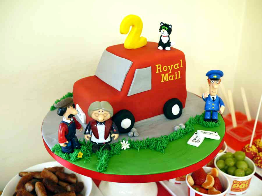 Postman Pat Party Dessert Table