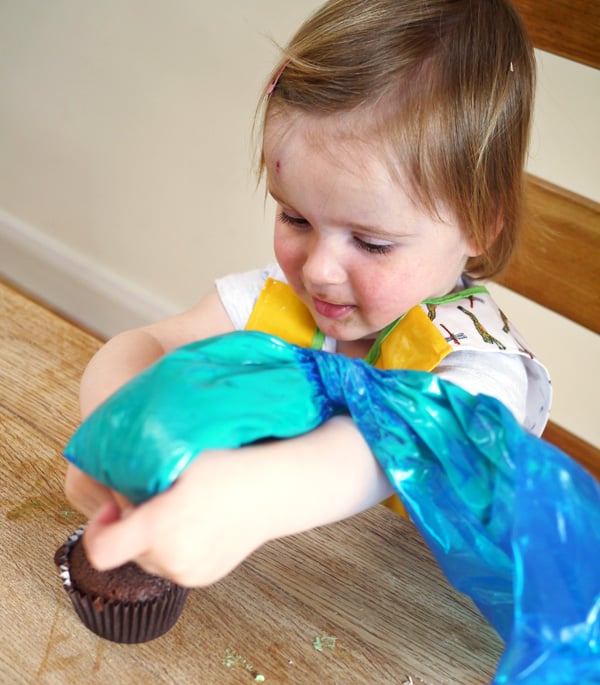 Easter Chocolate Nest Mini Egg Cupcakes - Kids Cooking