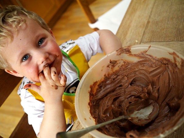 Easter Chocolate Nest Mini Egg Cupcakes - Kids Cooking