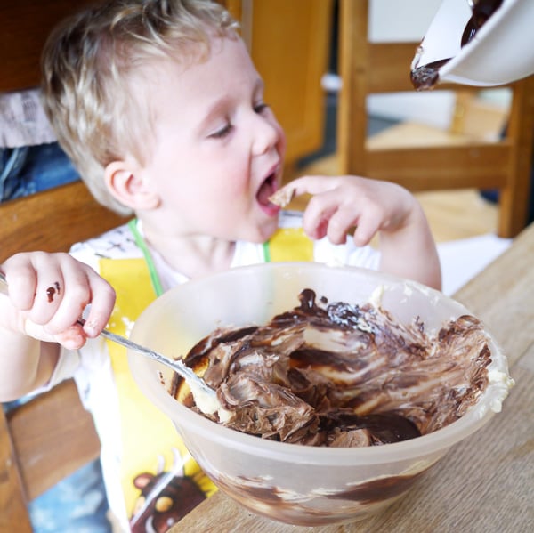 Easter Chocolate Nest Mini Egg Cupcakes - Kids Cooking