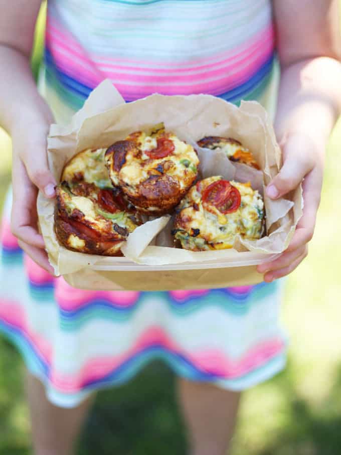 Mini Crustless Quiches - Mini quiches, with no pastry, perfect for lunchboxes or even breakfast. Filled with peppers, mushrooms and tasty ham, these also happen to be gluten free!