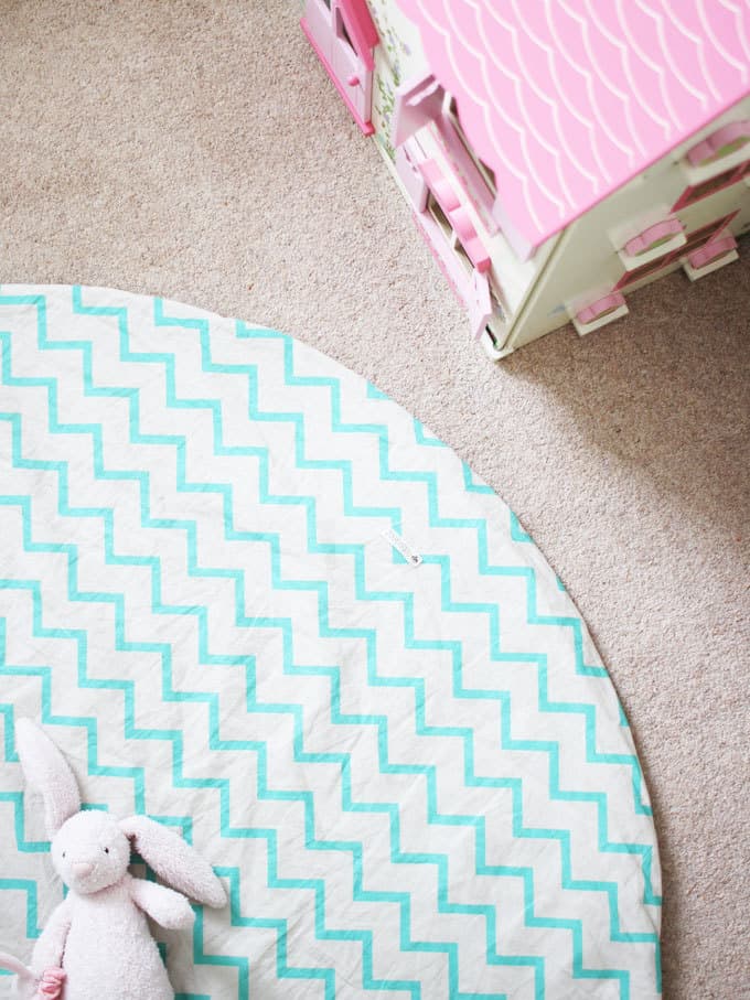 Chevron rugs for days! A little girl's pink and mint green bedroom tour. Inspiration and decoration ideas for a perfect room for a four year old girl.