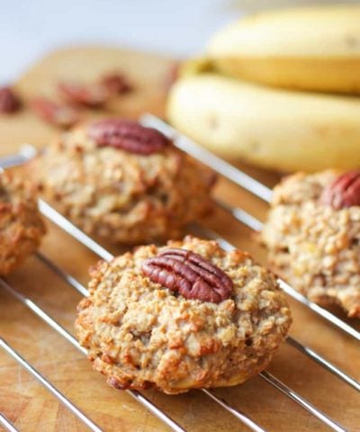 These Easy Breakfast Cookies with Banana and Peanut Butter are the perfect healthy start to your morning. Simple to make, high in protein, gluten free, sugar free and easily adaptable grab and go breakfast!