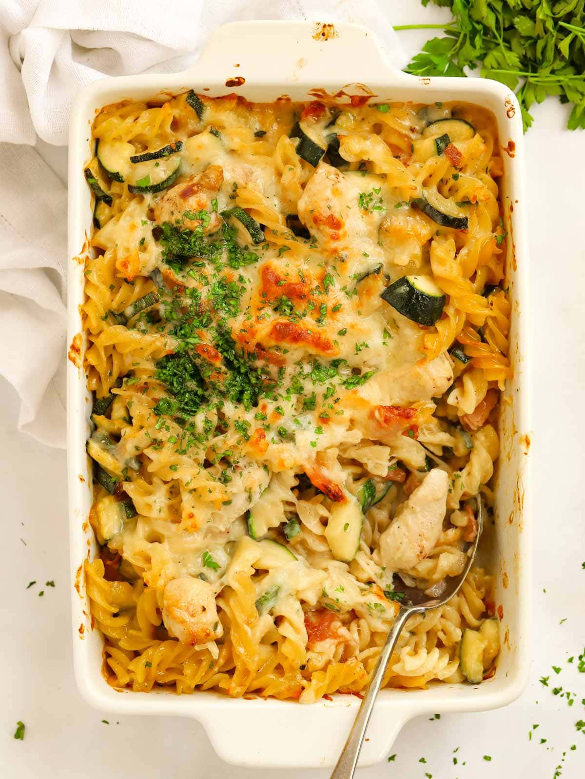 One pan dish for a midweek family dinner - the best chicken and bacon pasta bake recipe.