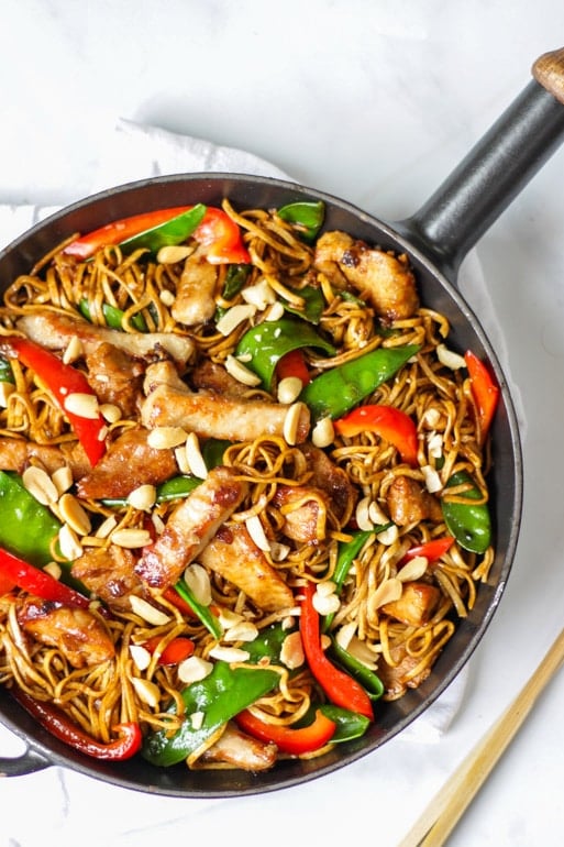 Pork Stir Fry Noodles with Sticky Sauce