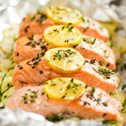 Oven baked salmon fillets in foil