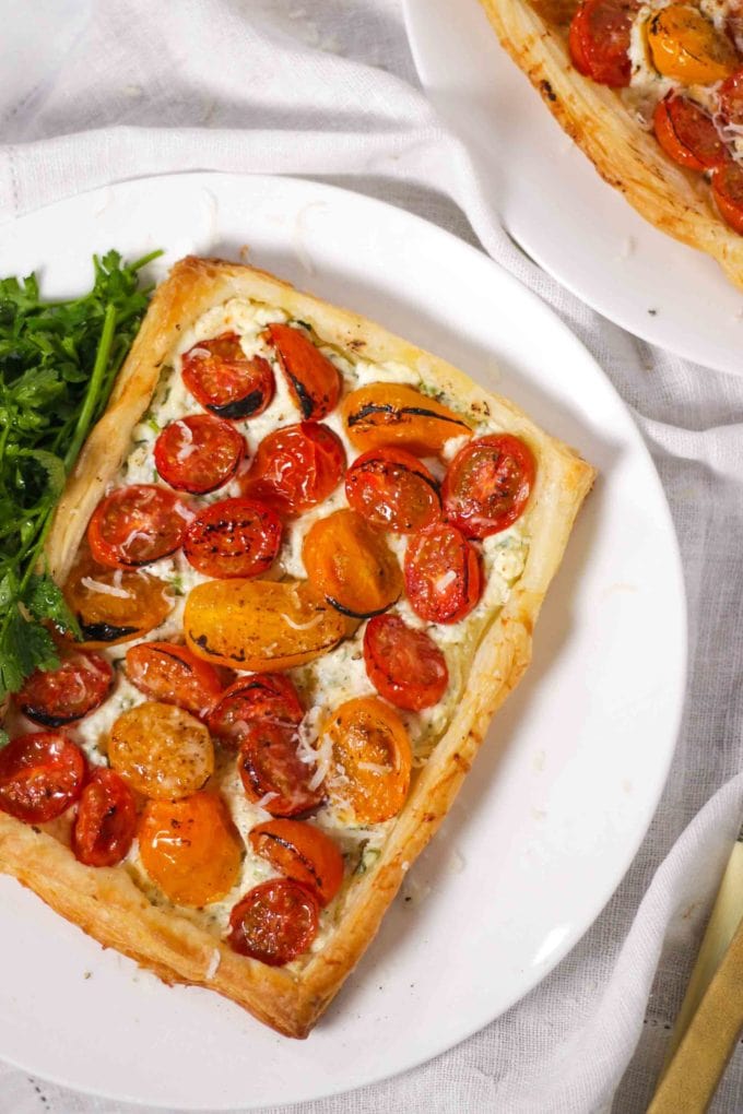 puff pastry tart – with cheese and tomatoes