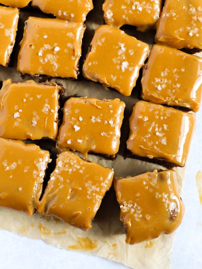 Gooey salted caramel brownie bites