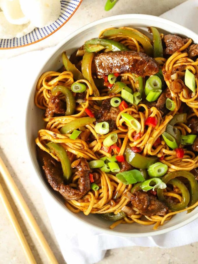 Beef Stir Fry with Noodles and Sticky Sauce - Quick & Delicious!