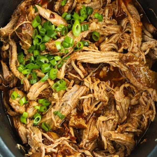 slow cooker pulled pork recipe with just 5 ingredients