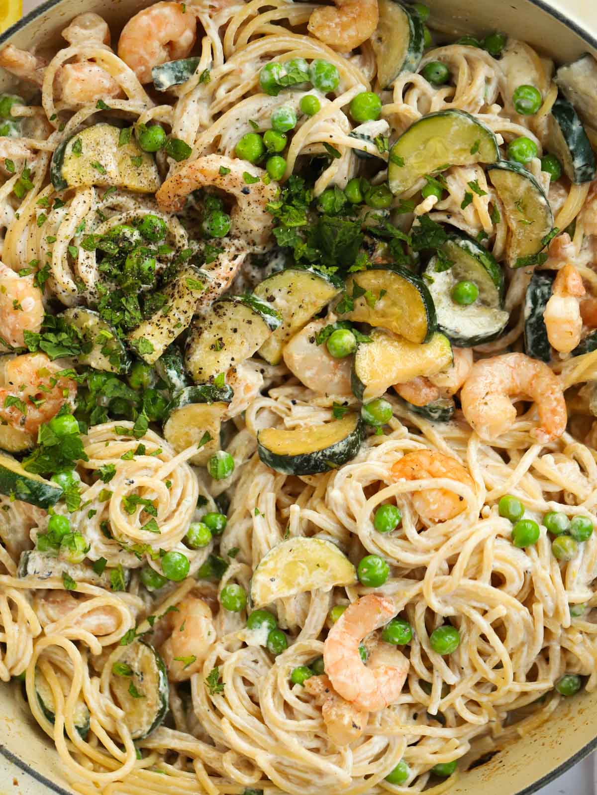 Easy Creamy Prawn Pasta recipe with garlic sauce in 10 minutes.