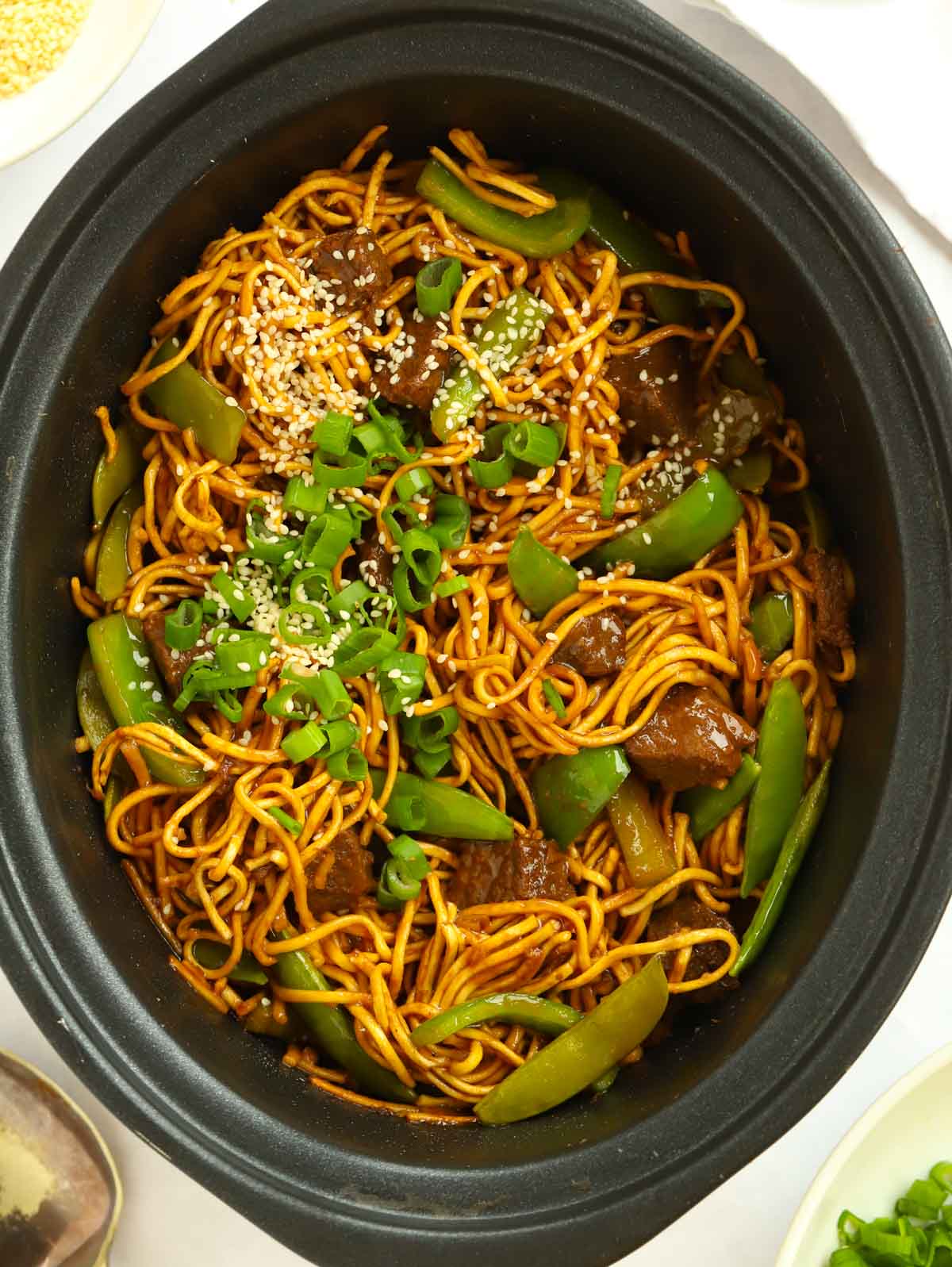 Honey Garlic Beef Noodles {Slow Cooker Recipe}