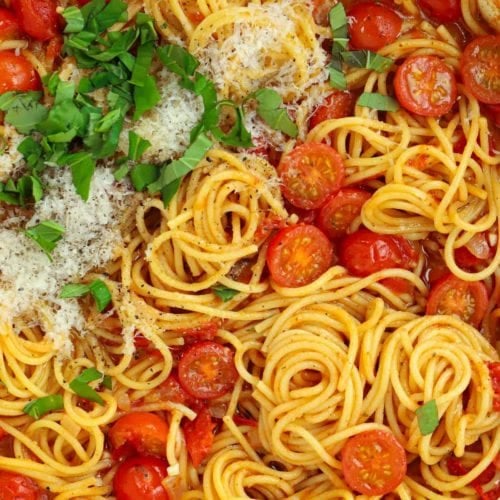 Delicious and easy tomato spaghetti all made in one pan.