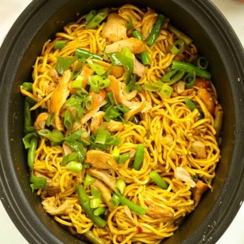Recipe for Slow Cooker Chicken Noodles with Curry Sauce
