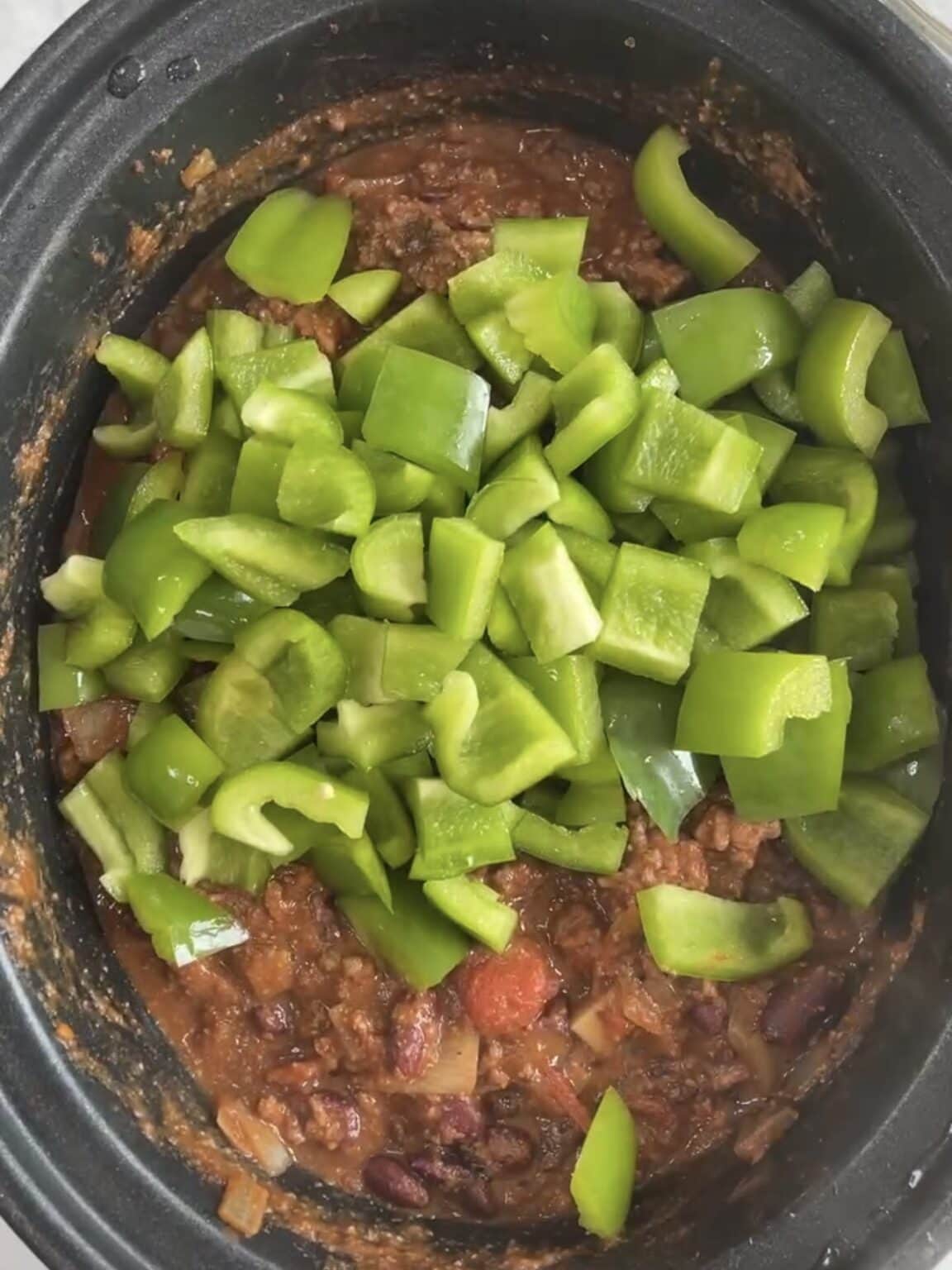 Slow Cooker Chilli Con Carne {Easiest EVER Recipe!}