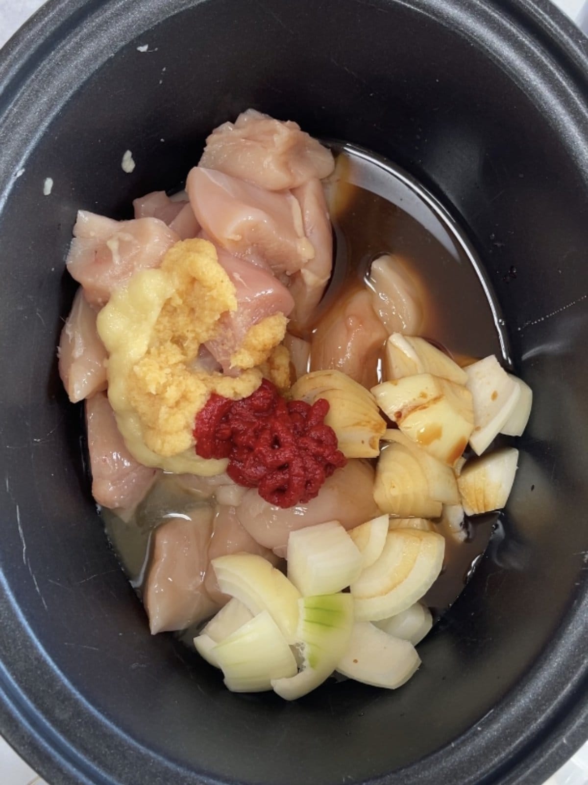 Sweet and Sour Chicken {Slow Cooker Fakeaways}