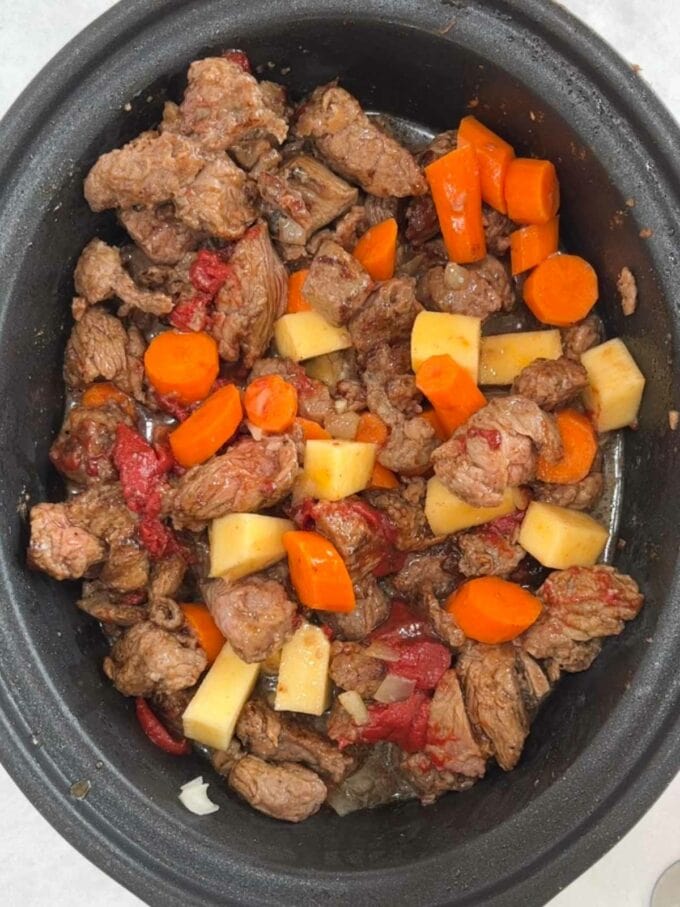 Step 4 in the recipe for Slow Cooker Beef Stew.