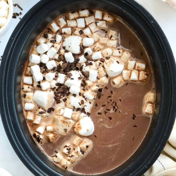 Recipe for the best slow cooker hot chocolate.