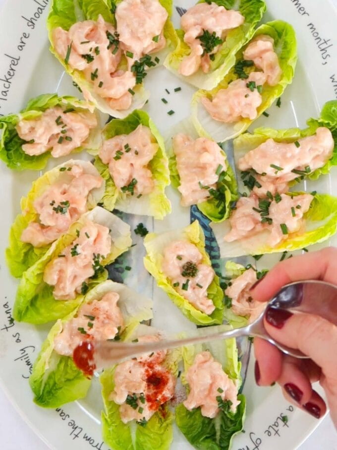 Recipe for how to make Prawn Cocktail Canapés. Step 2.