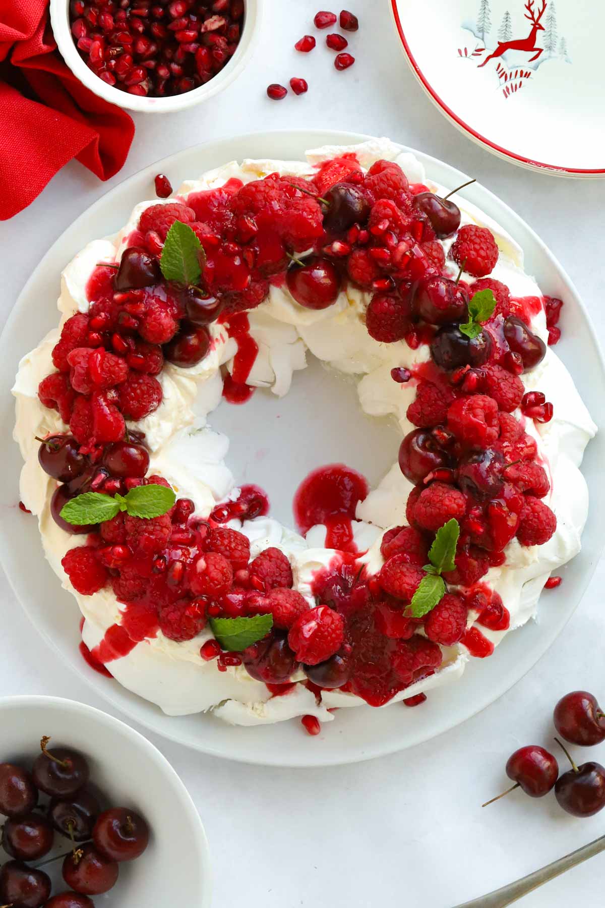 Christmas Wreath Pavlova