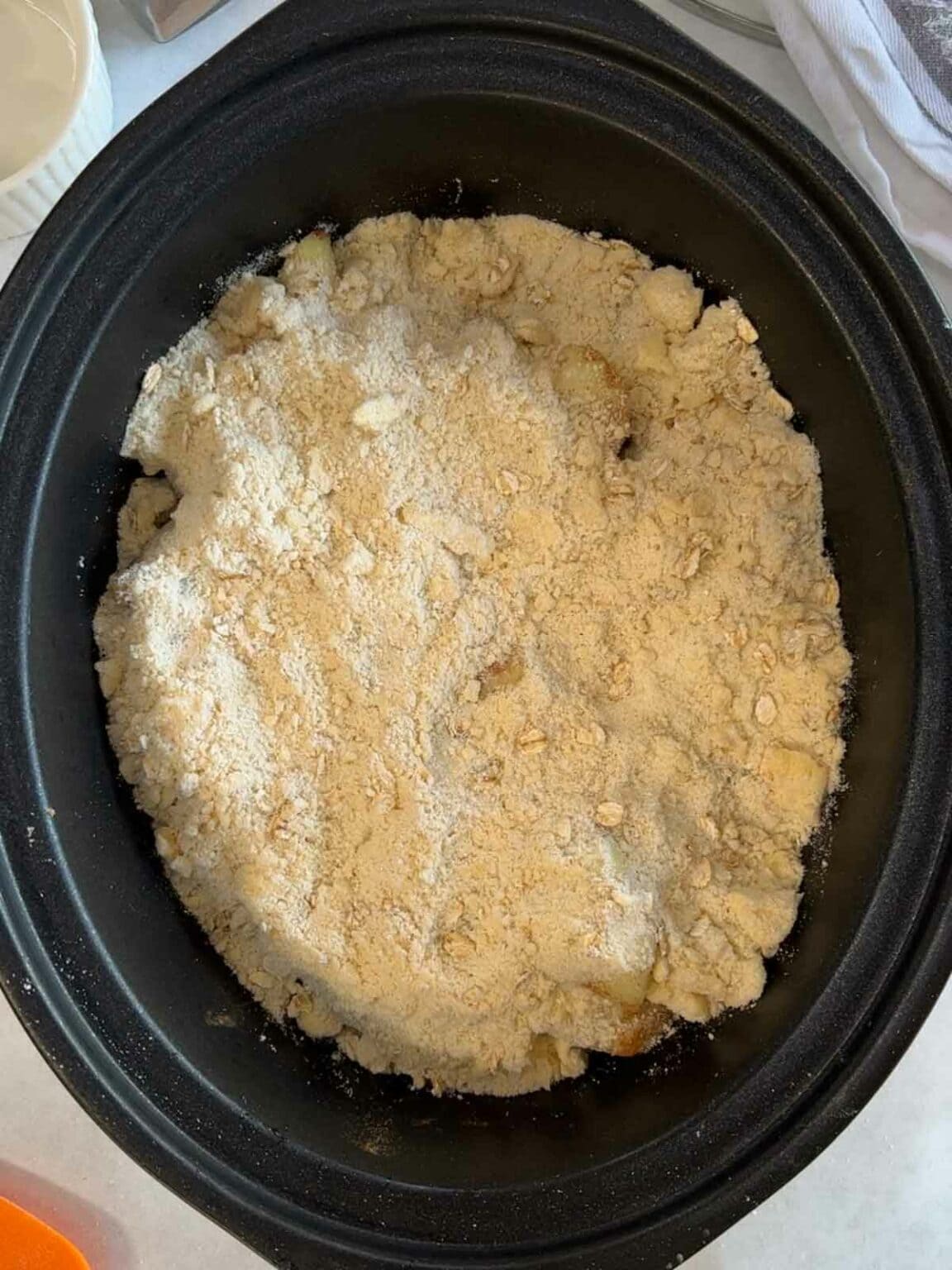 Slow Cooker Apple Crumble