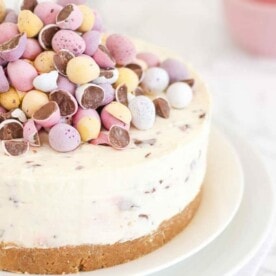 No Bake Mini Egg Cheesecake for Easter on a plate.