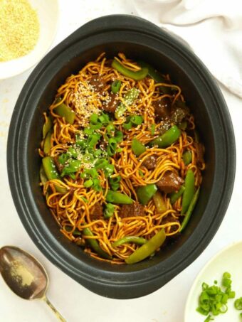 Tasty takeaway-style beef noodle dish for the slow cooker that's great for a quick midweek meal or weekend fakeaway.