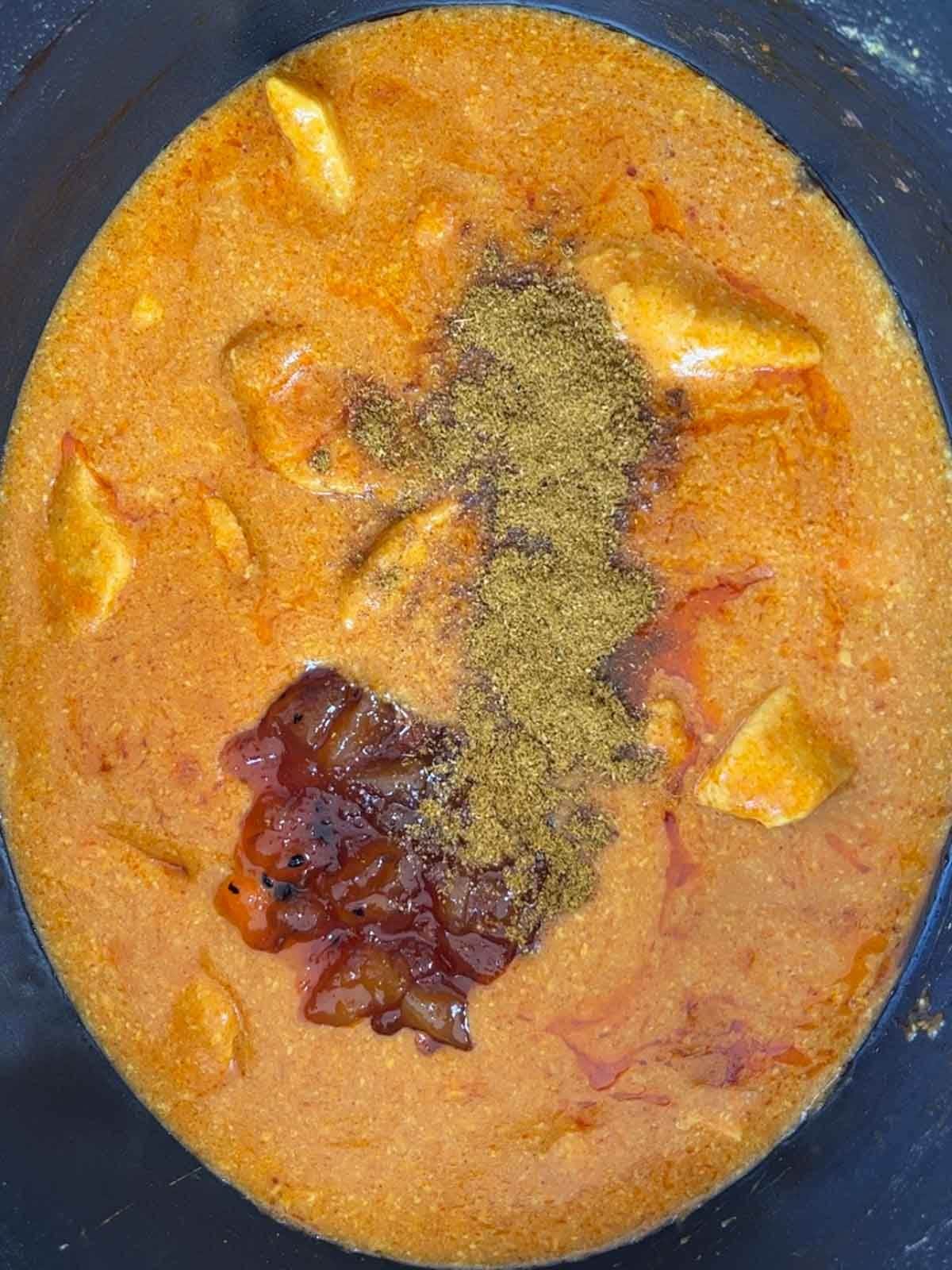 Slow Cooker Chicken Korma {Easy Recipe}