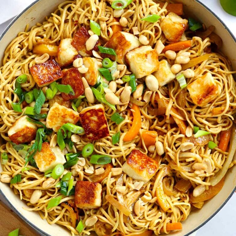 Peanut Butter Noodles with Halloumi {SatayStyle Stir Fry}