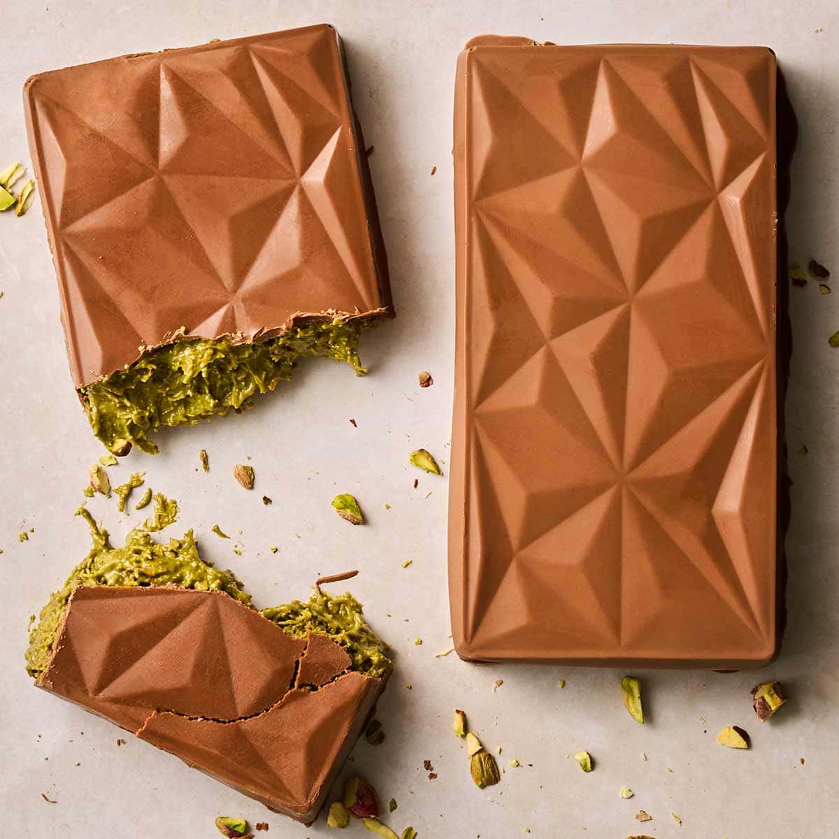 Dubai Chocolate Bar {3 Ingredient Recipe!} - Taming Twins