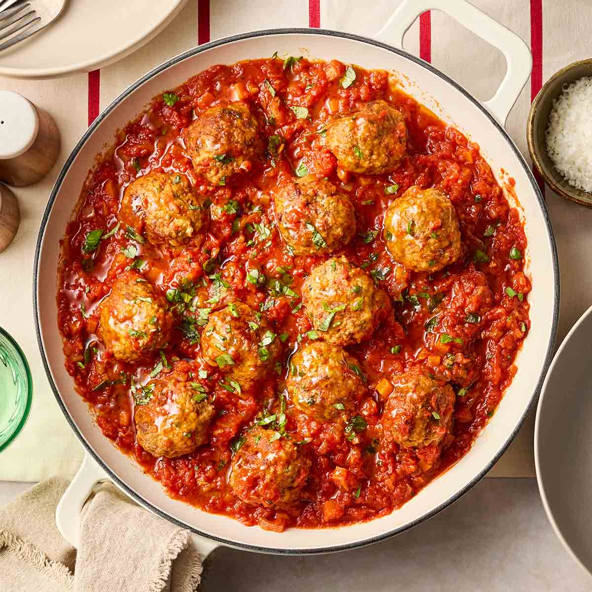 Classic Meatballs Recipe {With Rich Tomato Sauce} - Taming Twins